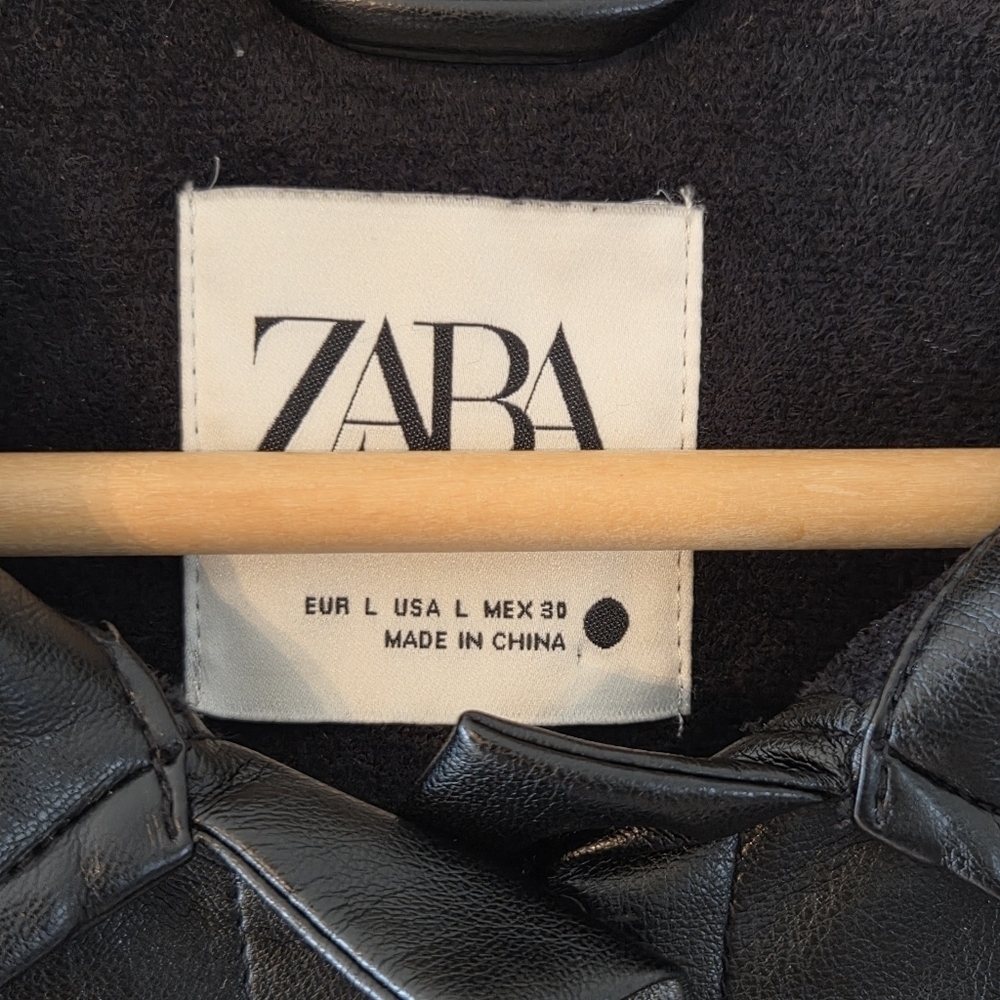 Zara Women's Faux Leather Oversize Cropped Button Down Shirt Black Size Large - Picture 9 of 12